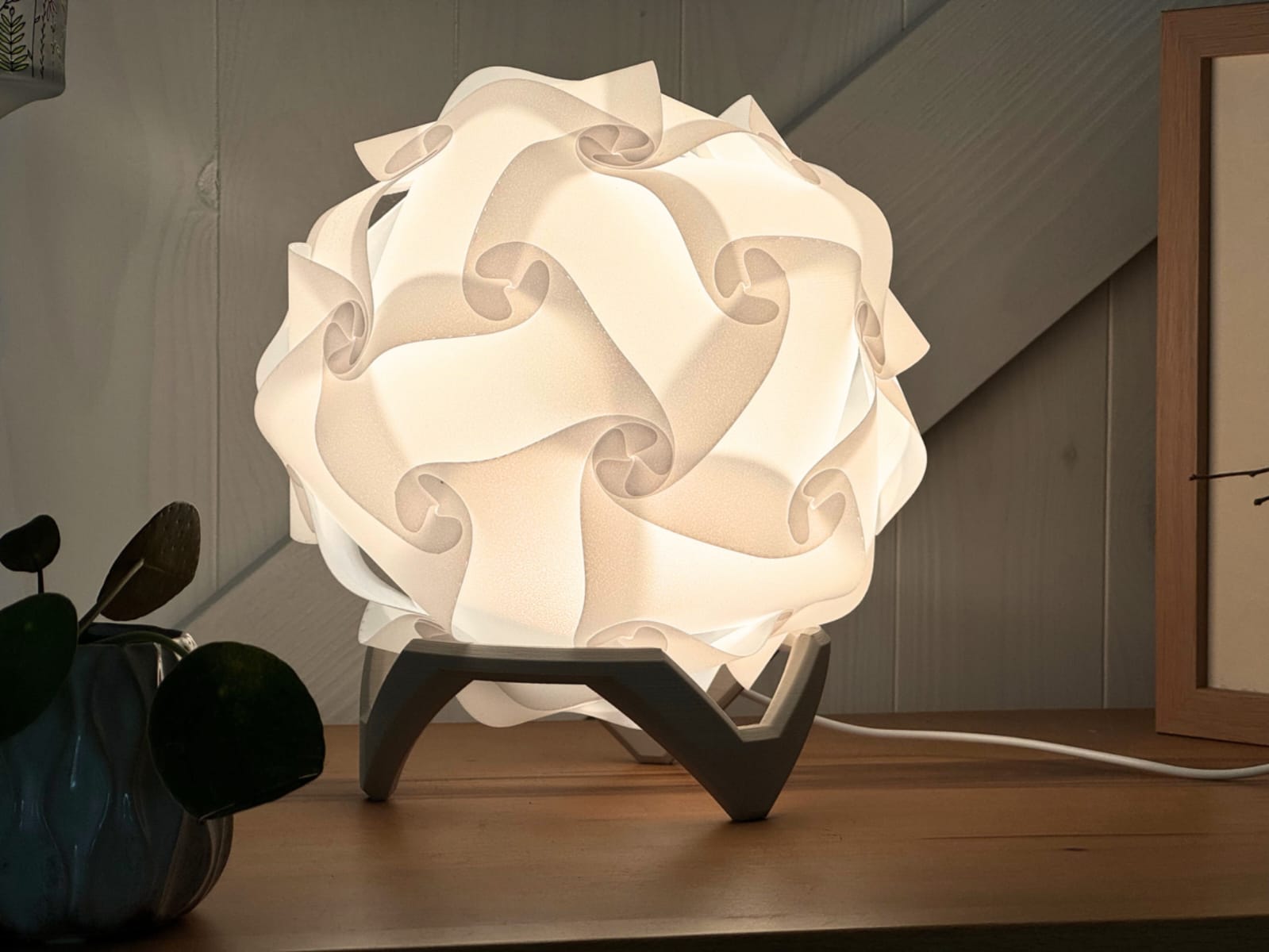 Asthetic Lamp